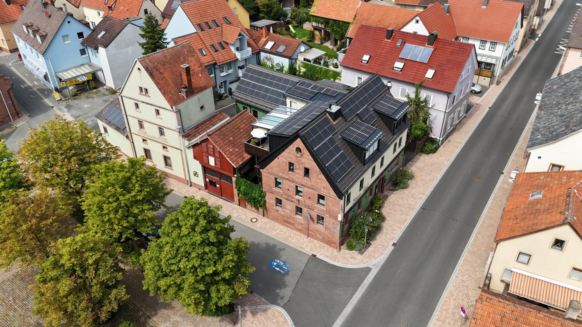 Wirtshaus & Hotel Zur Alten Brauerei Zapf Uettingen Eksteriør billede